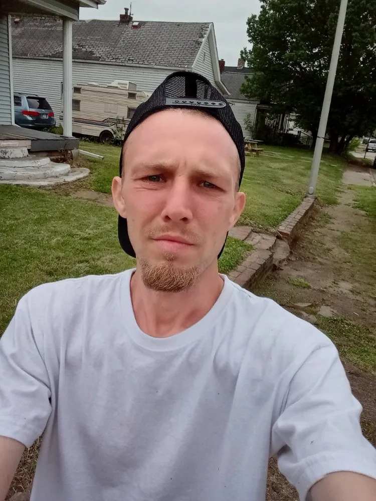 Top-rated garden landscaping in Evansville, IN by In D Cutz