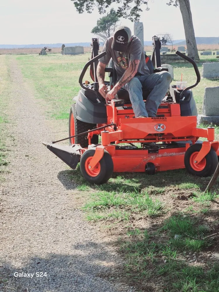 Professional residential landscaping for beautiful yards in Caney, KS by In Dew Time