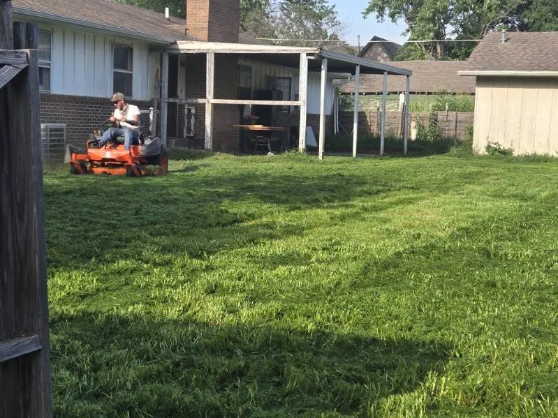 Top-rated garden landscaping experts serving Caney, KS - In Dew Time