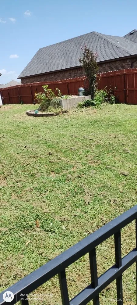 Trusted yard maintenance for beautiful yards across Durant, OK - In His Honor Lawn Care Service