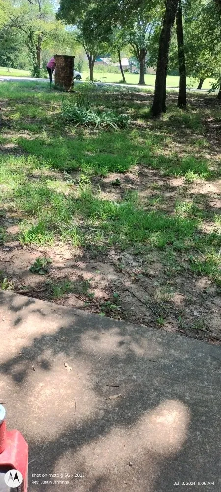 Professional yard maintenance experts serving Durant, OK - In His Honor Lawn Care Service