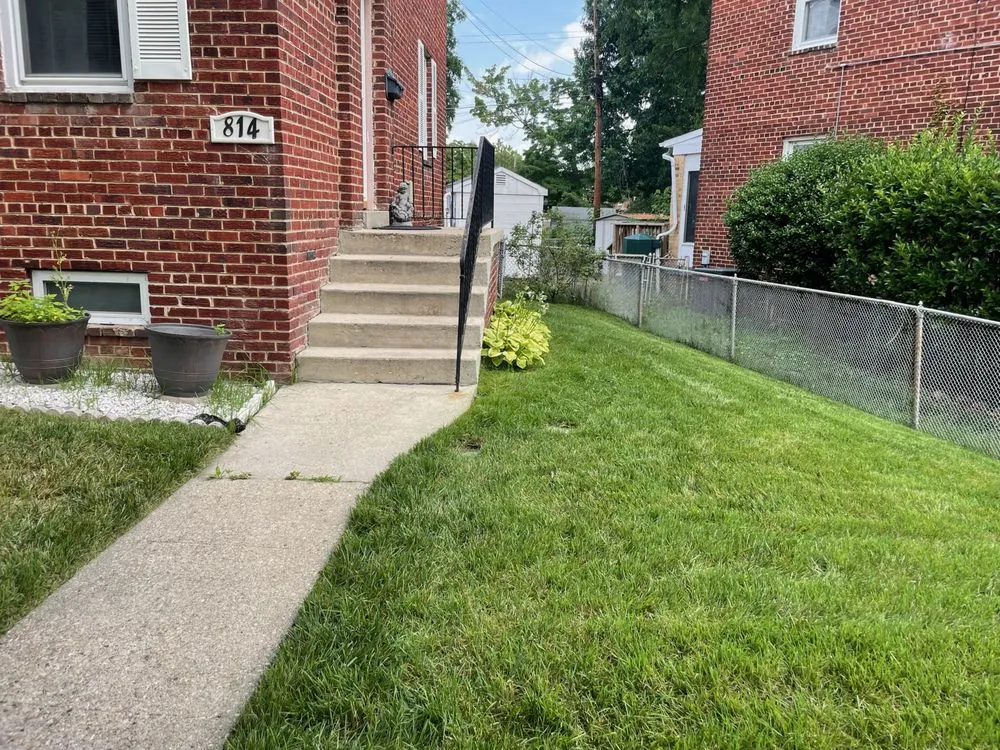 Custom landscaping services with custom design in Cheltenham, MD by In Motion Lawn Care