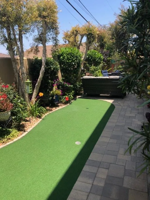 Top-rated lawn mowing service experts serving Los Angeles, CA - In Season Landscape & Hardscape