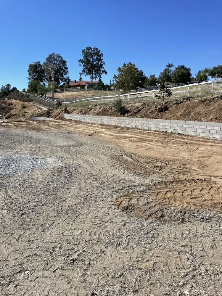 Reliable yard cleanup service near you in Riverside, CA by In The Dust Hauling