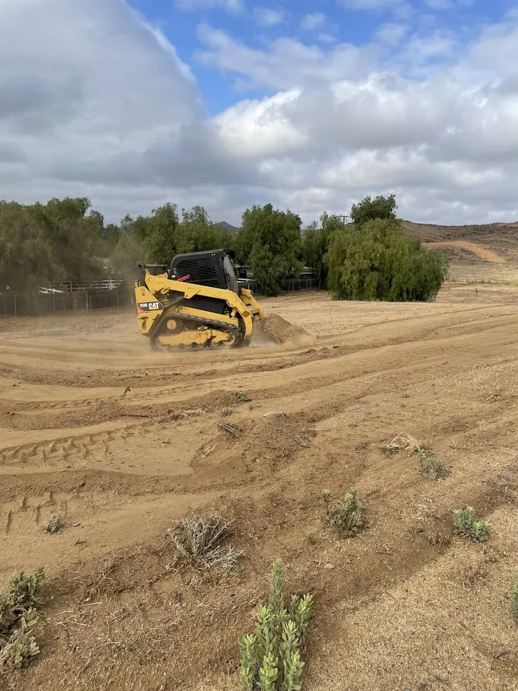 Reliable residential landscaping near you in Riverside, CA by In The Dust Hauling