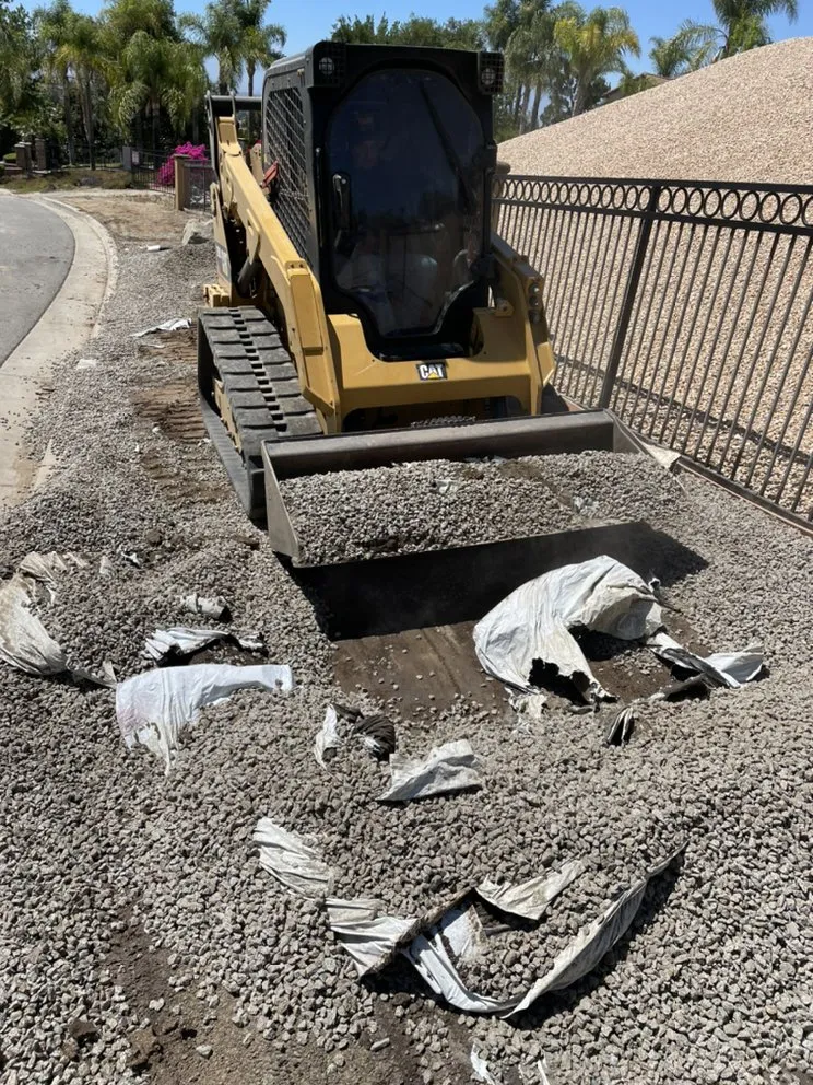 Professional garden landscaping experts serving Riverside, CA - In The Dust Hauling