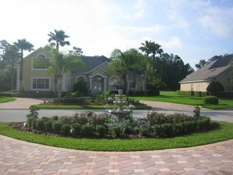 Expert outdoor landscaping experts serving Jacksonville Beach, FL - In The Garden Landscape And Design