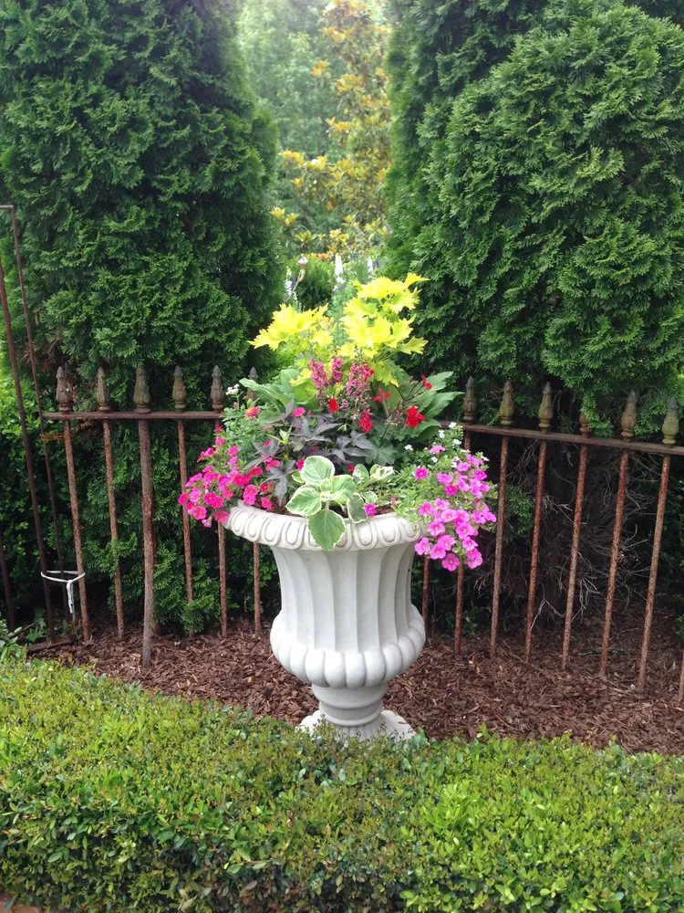 Custom landscaping services in Chelsea, AL - In the Roots