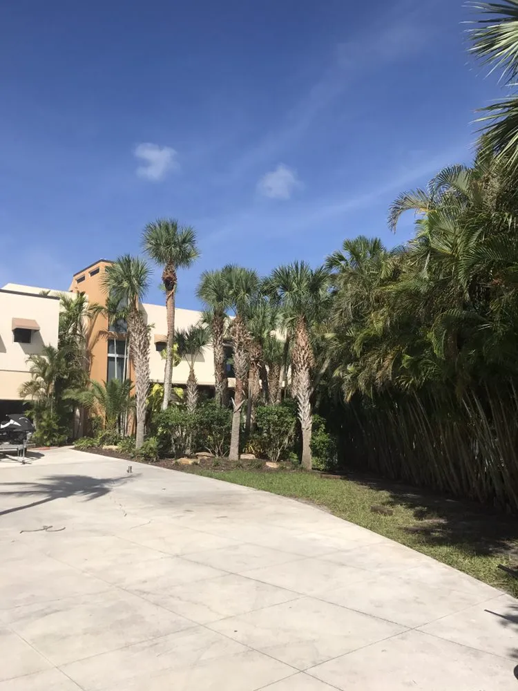 Local landscape design experts serving Vero Beach, FL - In the Son Lawn Maintenance