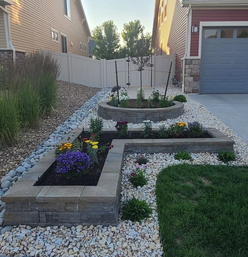 Trusted yard maintenance experts serving Aurora, CO - Incas Lawn Services