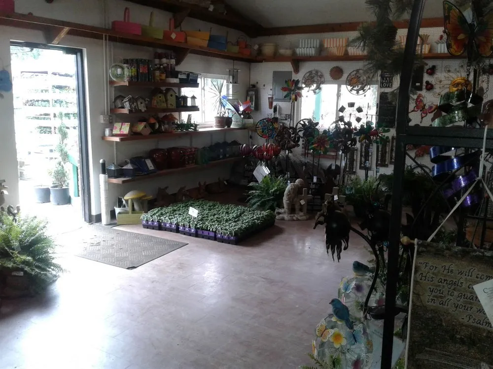 Professional garden landscaping experts serving Moon Township, PA - Inches Nursery
