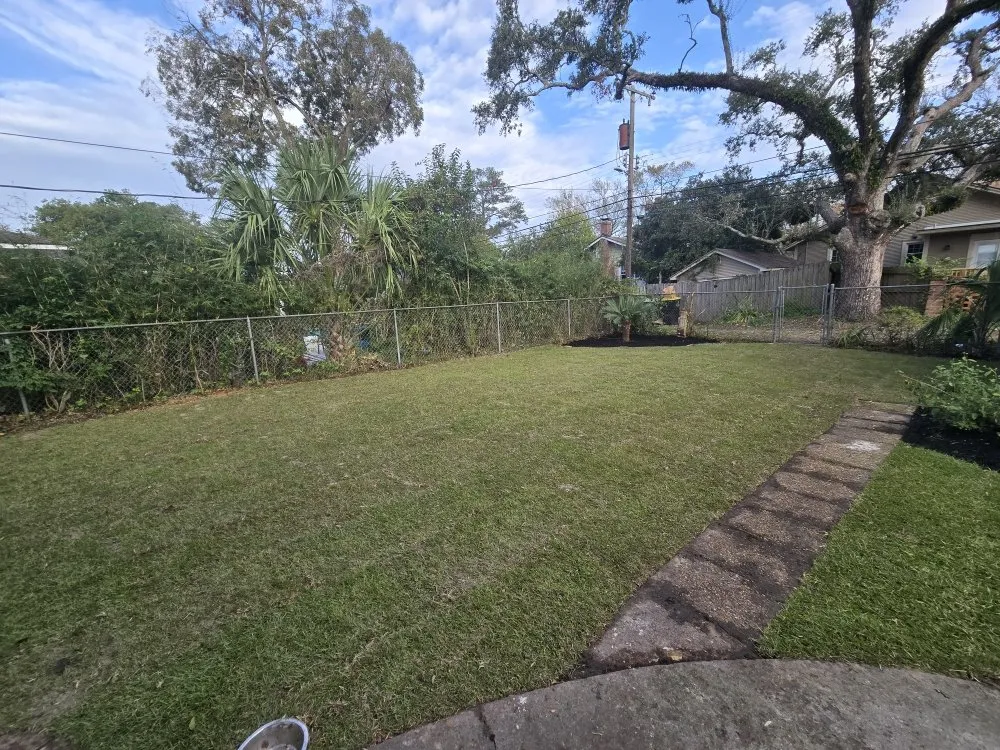 Custom residential landscaping for year-round maintenance in Hinesville, GA by Incredible Cuts