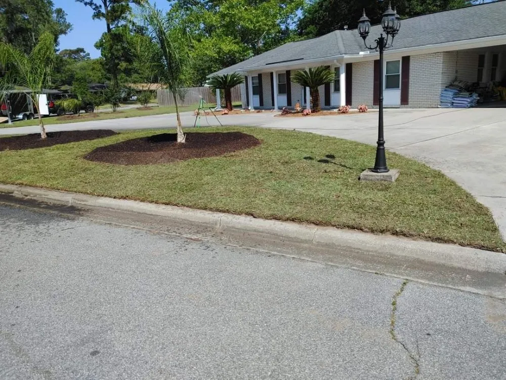 Top-rated residential landscaping experts serving Hinesville, GA - Incredible Cuts
