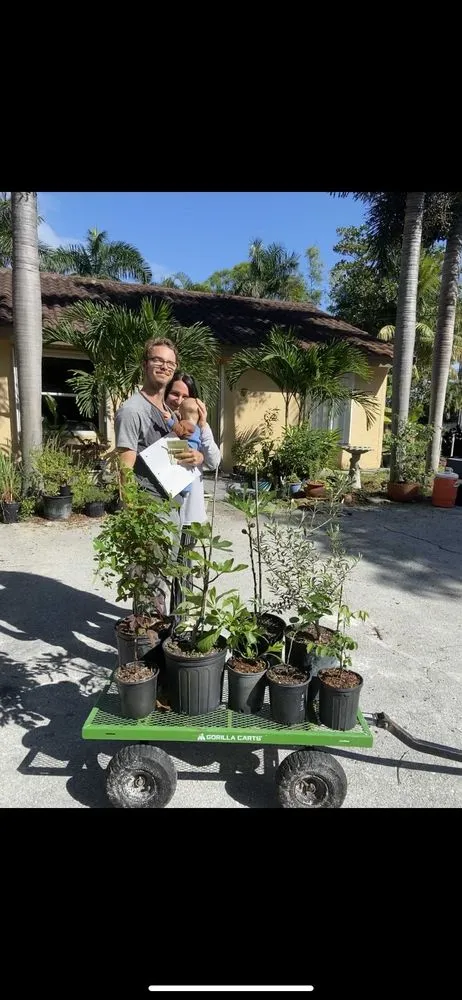 Expert yard cleanup service in Loxahatchee, FL by Incredible Edible Landscapes