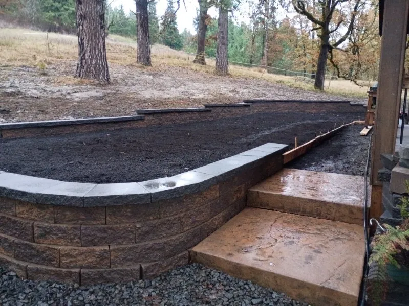 Expert lawn care service in Oregon City, OR by Independent Landscapes