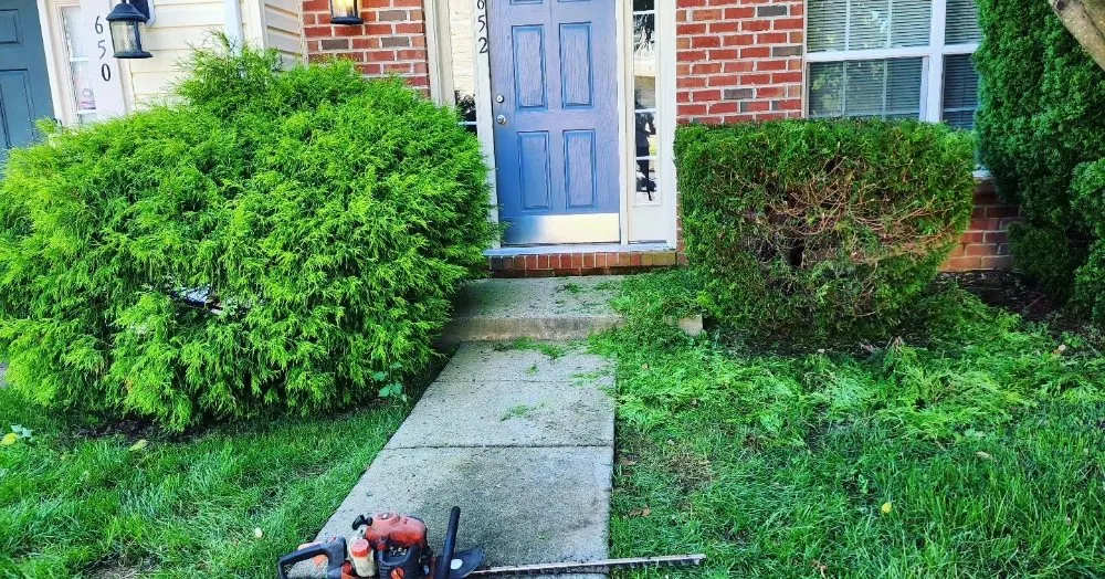 Custom lawn mowing service with custom design across Thurmont, MD - Independent Lawn Care