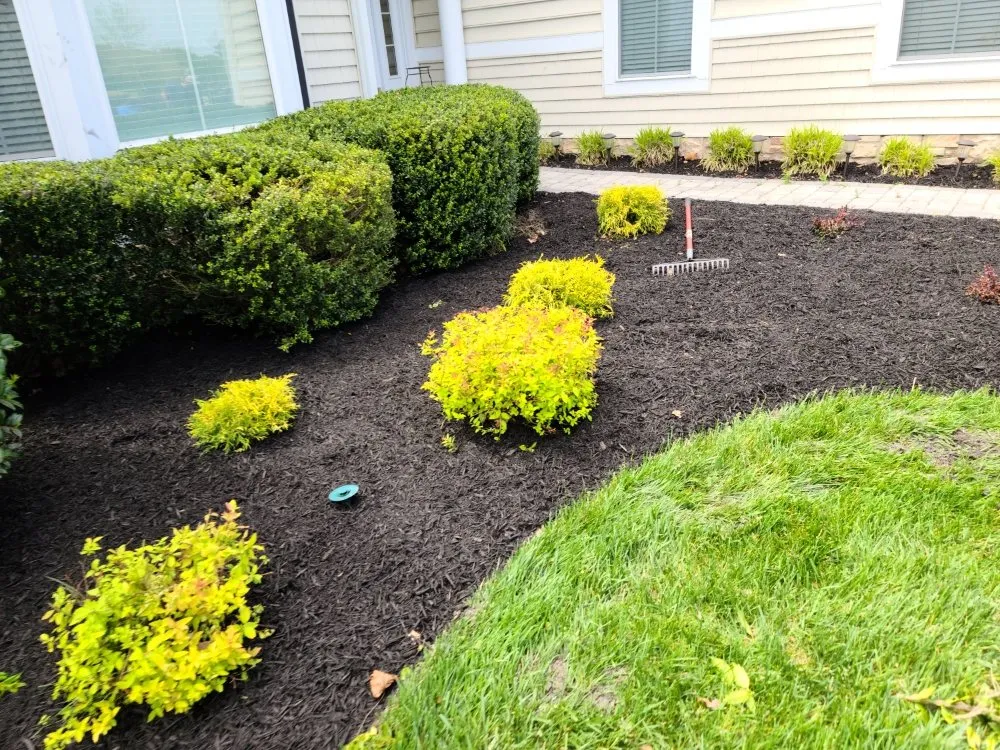Custom outdoor landscaping in Frankford, DE by Indian River Lawns