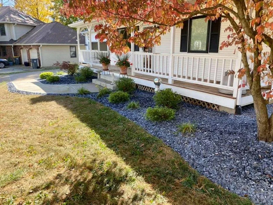 Reliable lawn care service experts serving Bloomington, IN - Indiana Urban Lawncare