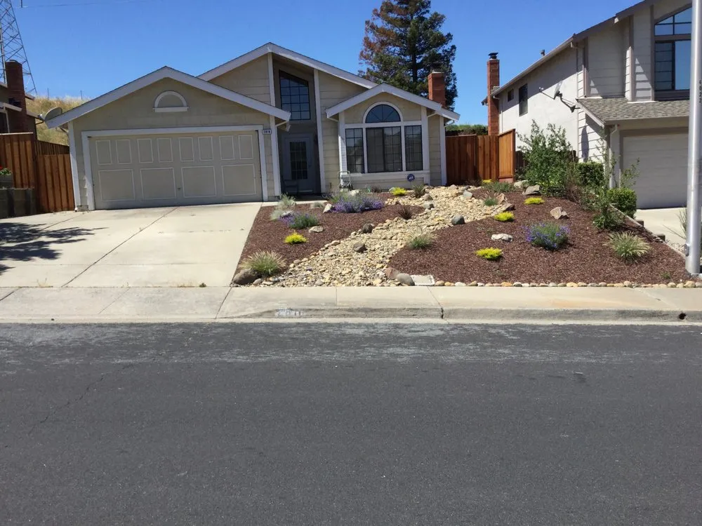 Top-rated lawn mowing service in Richmond, CA by Indra Designs