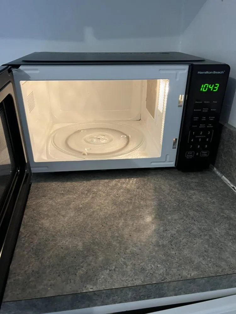 Local outdoor landscaping experts serving Jacksonville, FL - Industrial Cleaning & Sanitizing