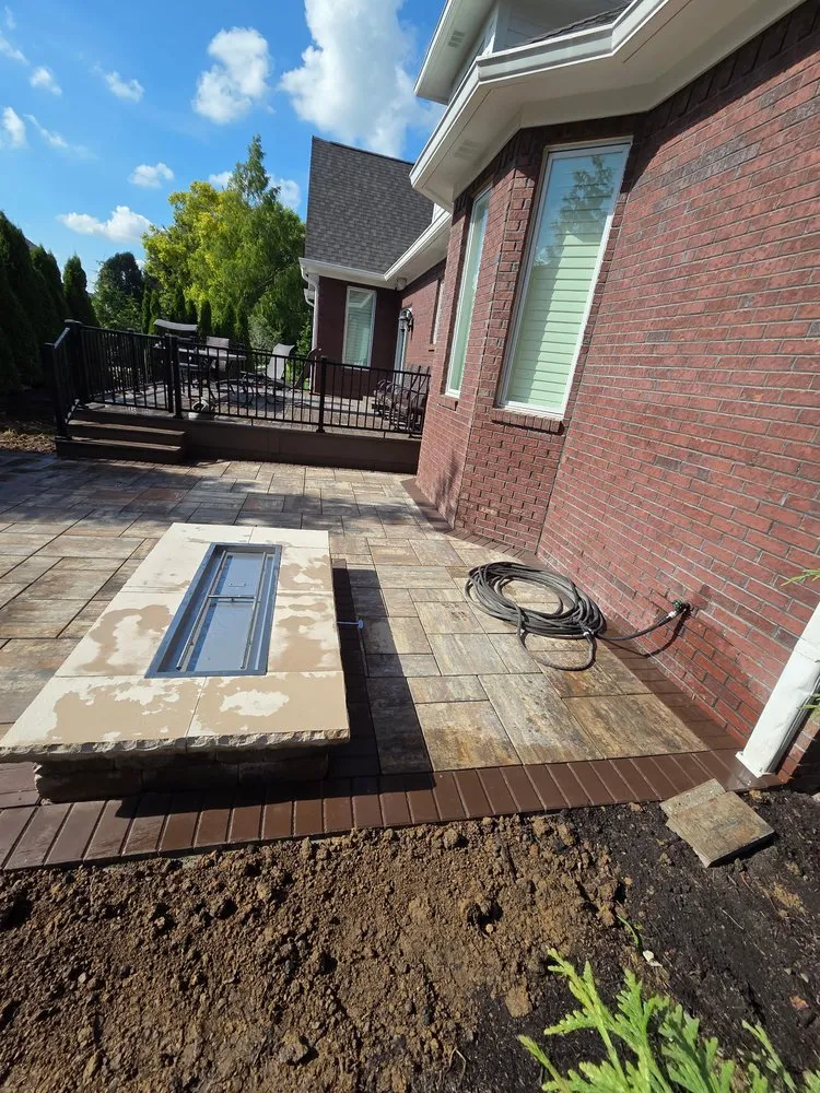 Professional yard maintenance in Anderson, IN - Indyscapes