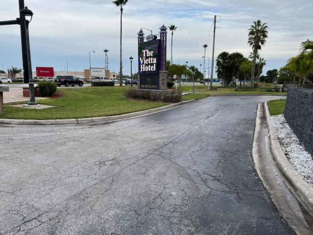 Local yard maintenance in Orlando, FL - Infinite Elements Of Love