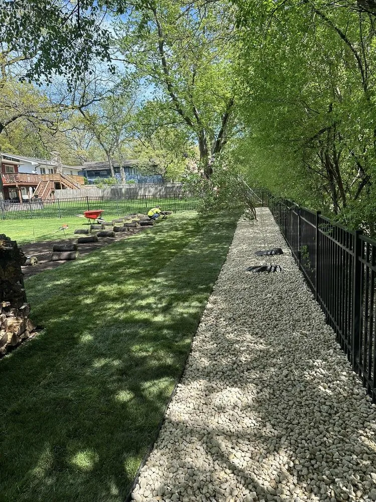 Custom outdoor landscaping in Bartlett, IL by Infinite Green Landscaping