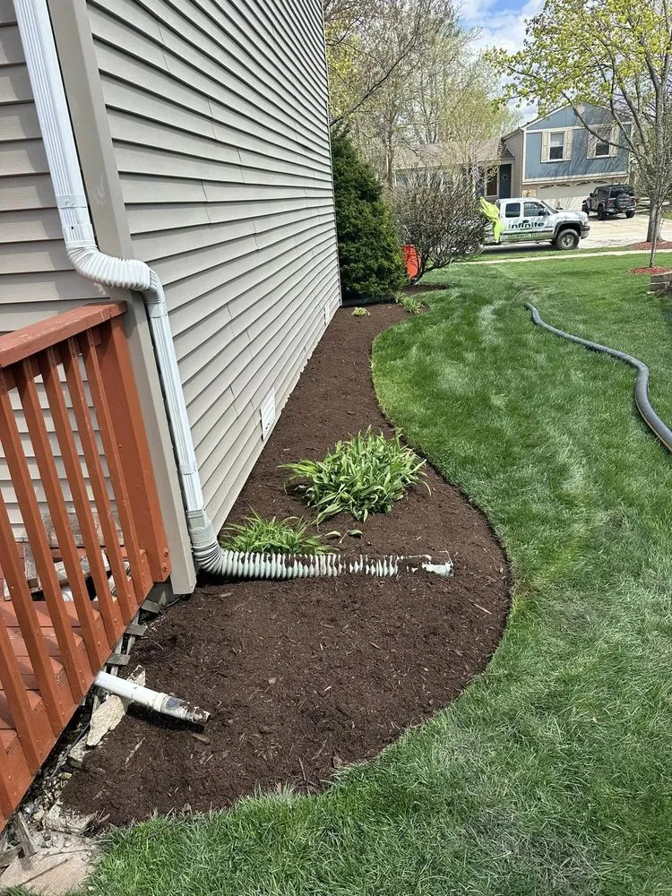 Custom lawn mowing service for homes across Bartlett, IL - Infinite Green Landscaping