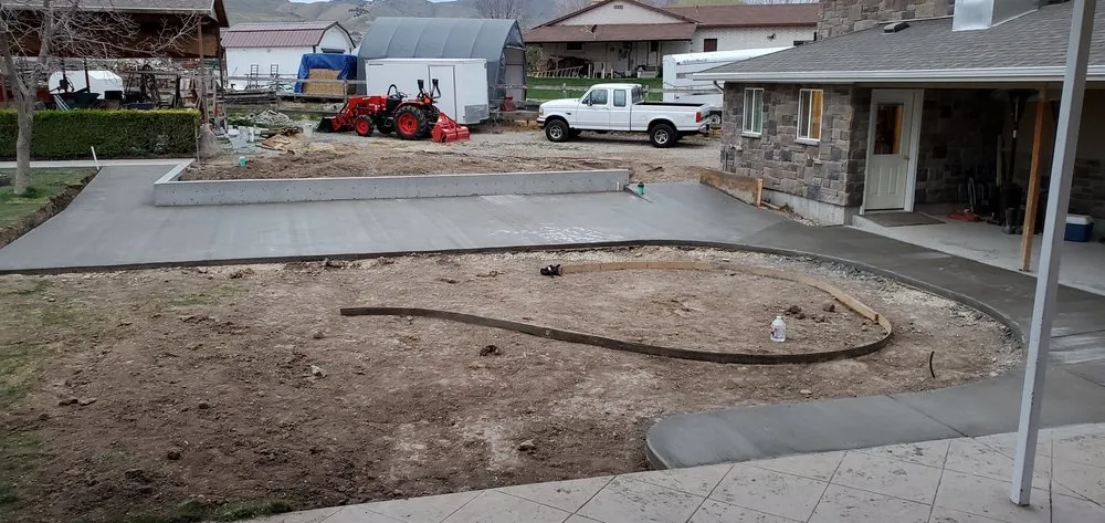 Custom outdoor landscaping experts serving Bluffdale, UT - Infinite veracious