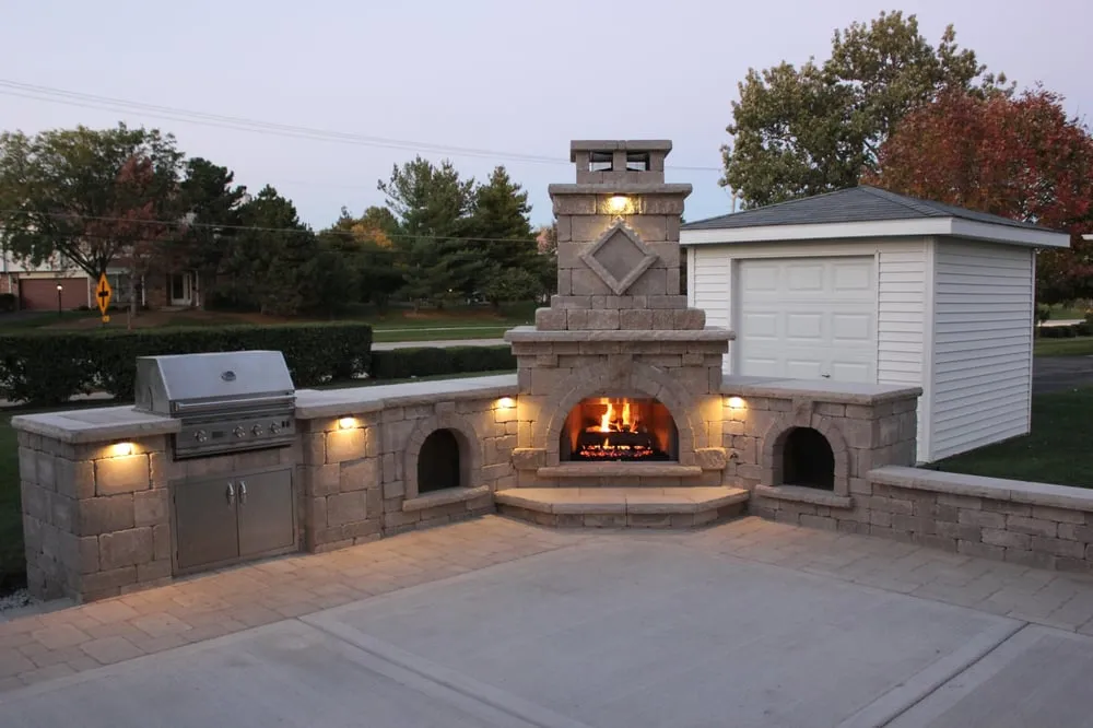 Custom landscaping services for residential properties in Frankfort, IL by Infinity Lawn & Landscaping