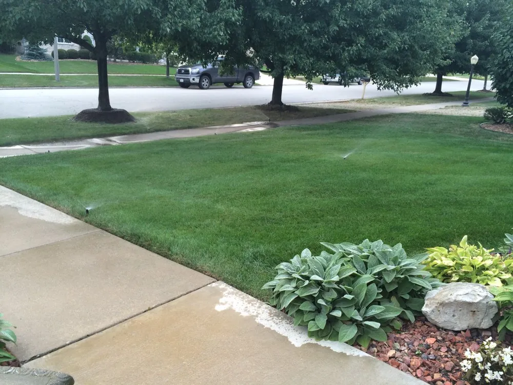 Expert outdoor landscaping for residential properties across Frankfort, IL - Infinity Lawn & Landscaping