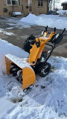 Infinity Lawns and Beyond LLC Logo