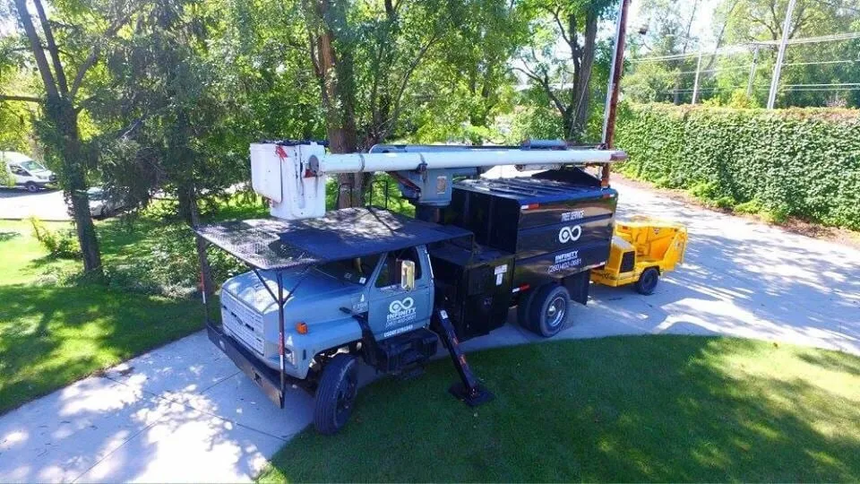 Affordable yard cleanup service experts serving Fort Wayne, IN - Infinity Outdoor Services