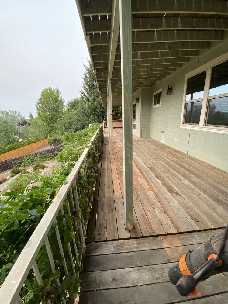 Custom landscape installation experts serving Medford, OR - Infinity Pro Maintenance