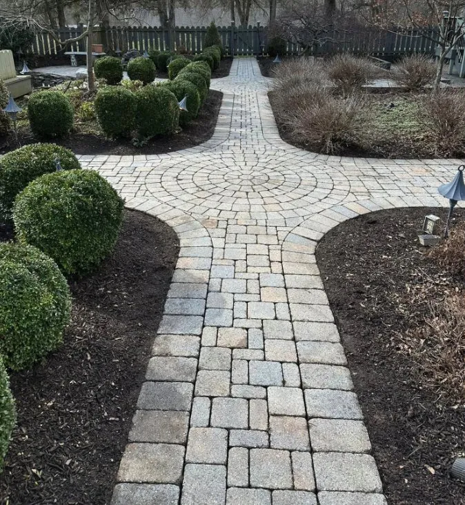 Local yard maintenance for residential properties in Mechanicsburg, PA by Ingold Landscaping