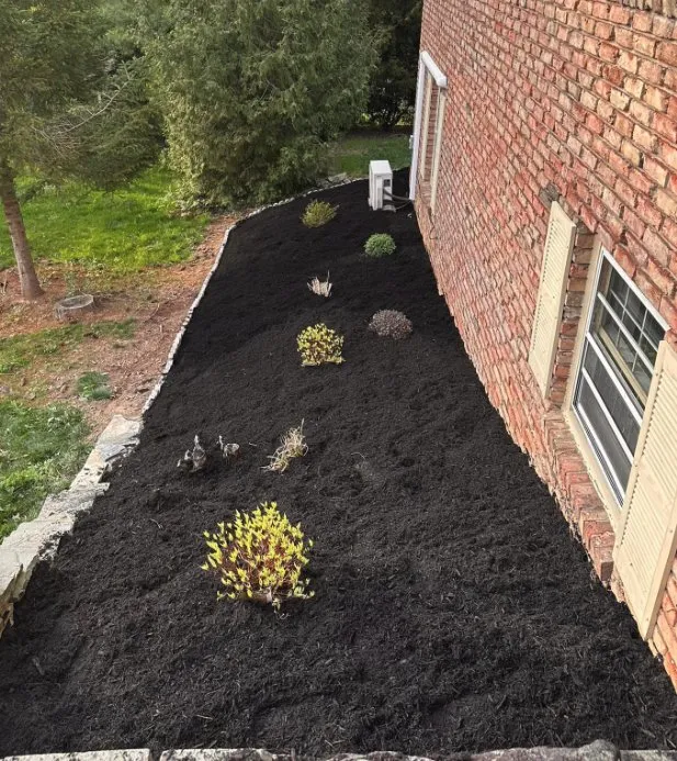 Professional garden landscaping in Mechanicsburg, PA by Ingold Landscaping