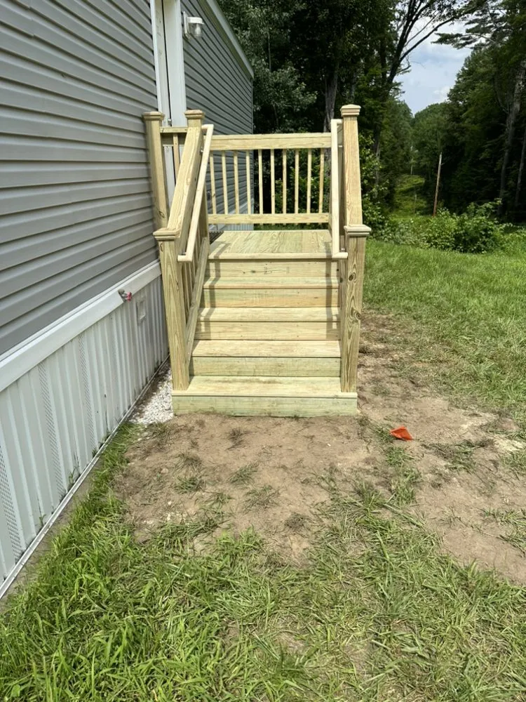 Custom yard cleanup service for beautiful yards across Bow, NH - Ingram's Landscaping & Construction