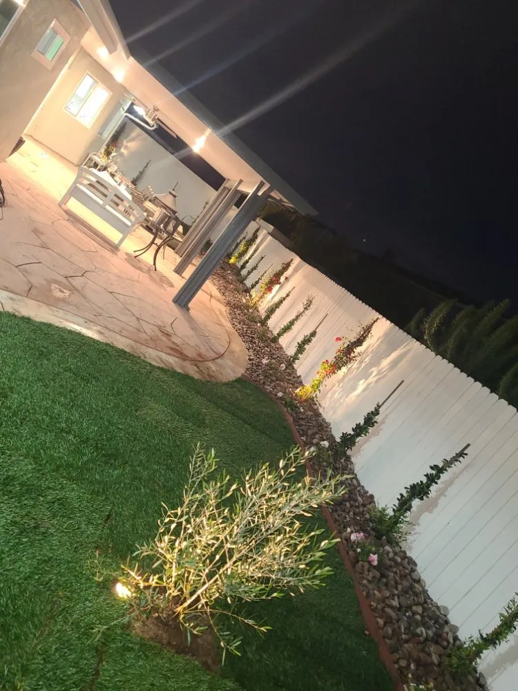 Custom residential landscaping with custom design in Oxnard, CA by Iniguez'S landscaping Service