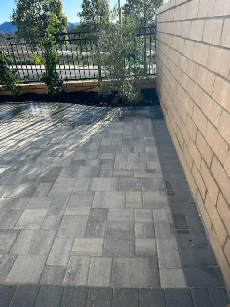 Trusted yard maintenance with custom design across Oxnard, CA - Iniguez'S landscaping Service
