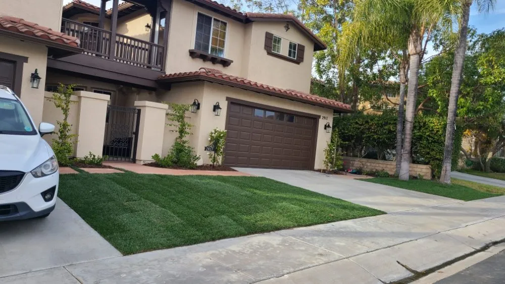 Top-rated landscaping services for year-round maintenance in Oxnard, CA by Iniguez'S landscaping Service