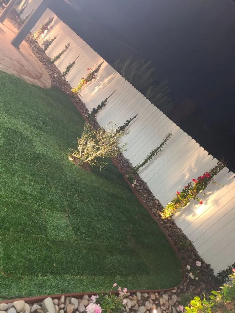 Professional landscaping services experts serving Oxnard, CA - Iniguez'S landscaping Service