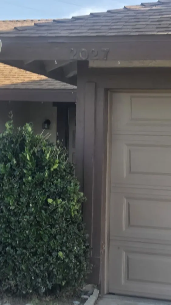 Professional yard cleanup service experts serving Redlands, CA - Inland Empire Yard Care and Junk Hauling