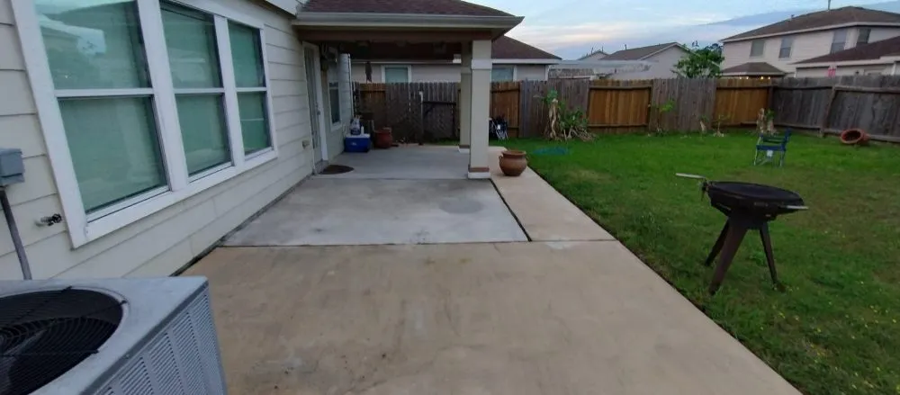 Local residential landscaping for year-round maintenance in The Woodlands, TX by Inline Lawn and Home