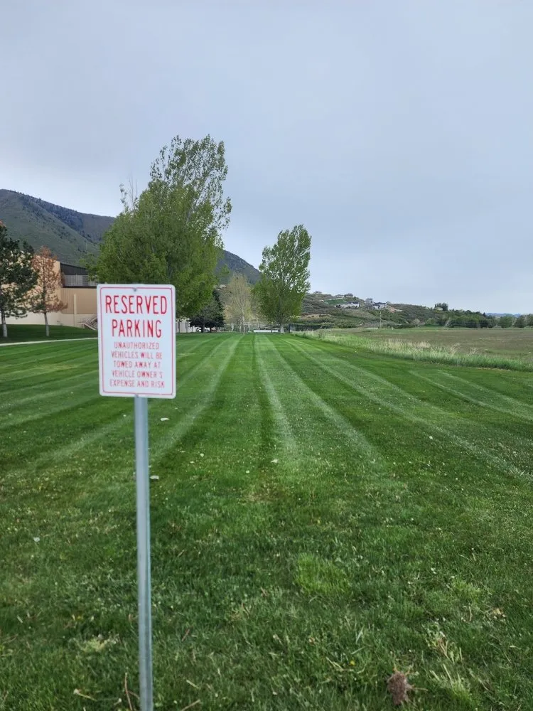 Top-rated landscaping services experts serving Spanish Fork, UT - Inna Breeze