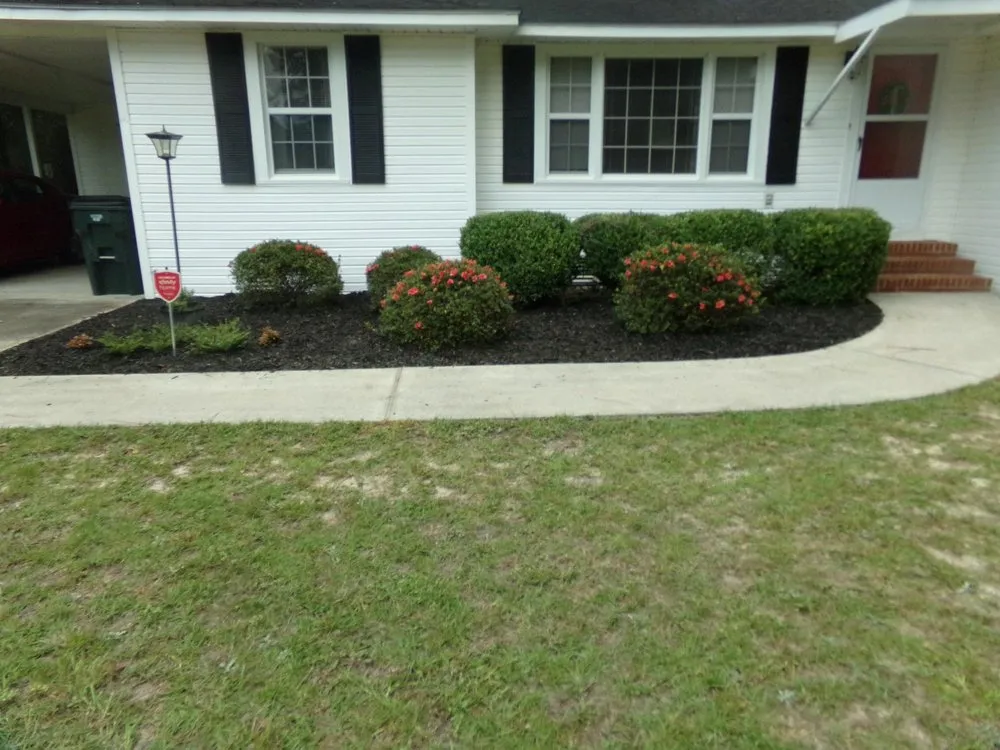 Custom lawn care service experts serving Midway, GA - Innerloop