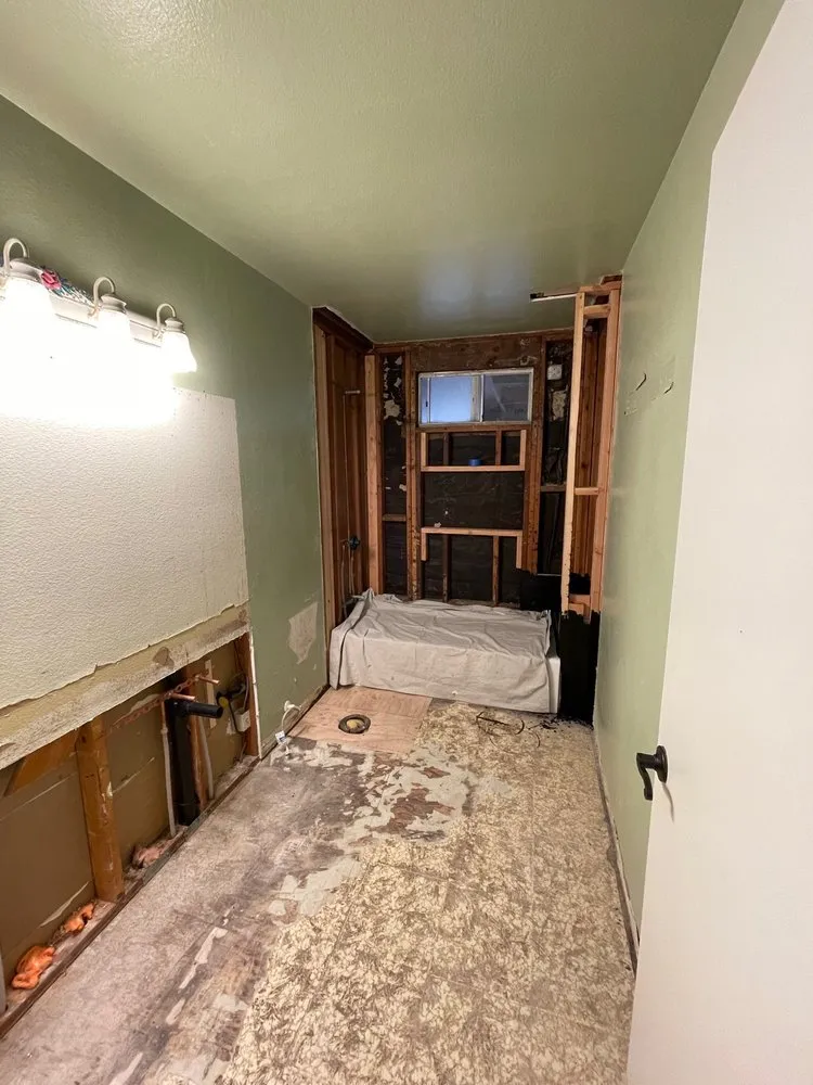 Top-rated lawn care service in Santa Ana, CA - Innovation Concrete