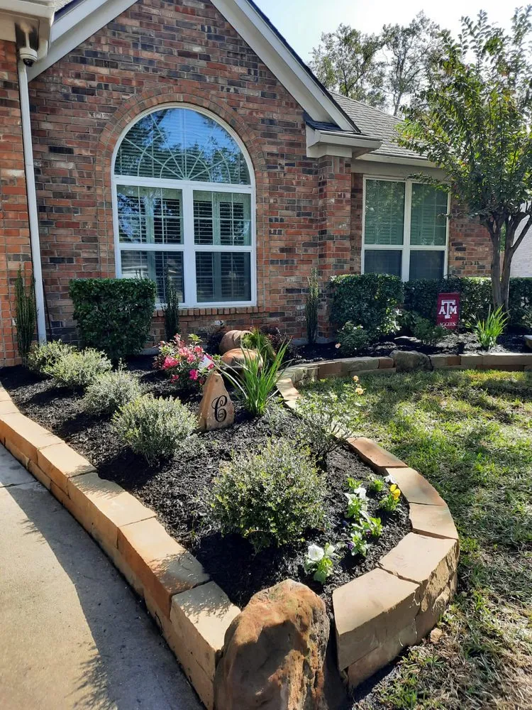 Expert yard cleanup service for homes across Tomball, TX - Innovation DOD Landscaping