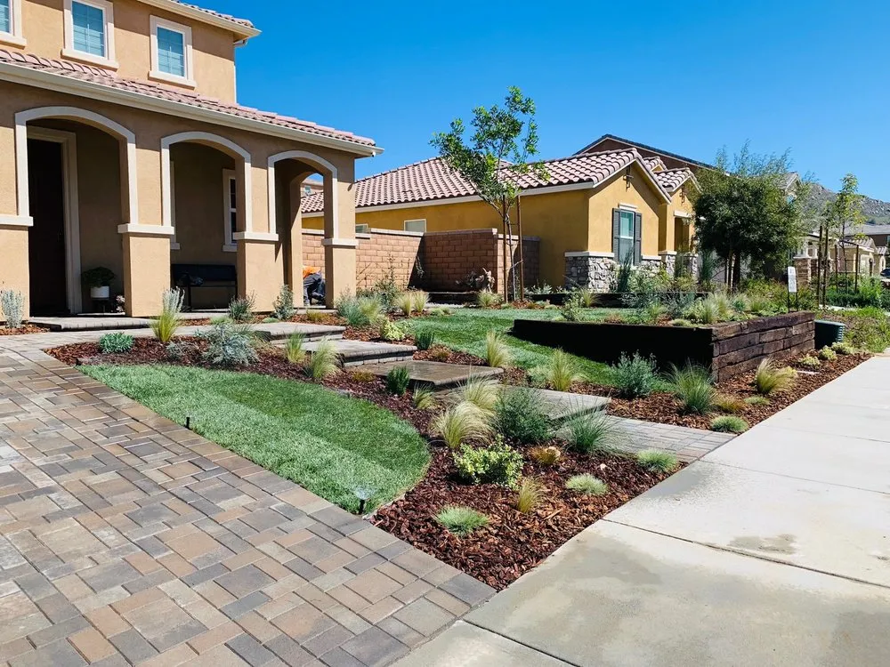Custom yard maintenance experts serving Jurupa Valley, CA - Innovation Kurbs Landscape Designs