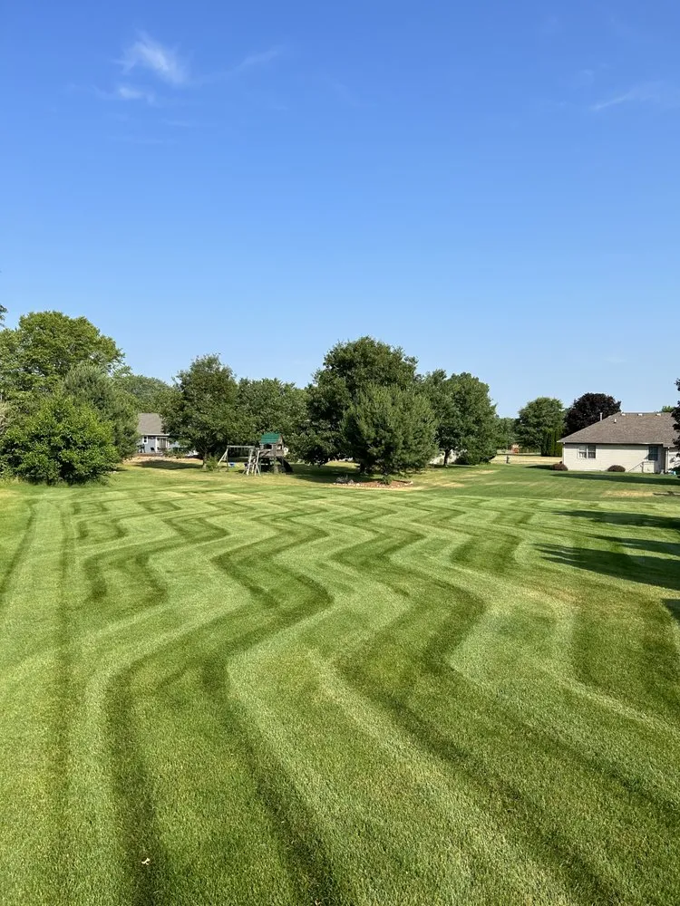 Custom yard maintenance experts serving Mishawaka, IN - Innovation Lawn & Landscape