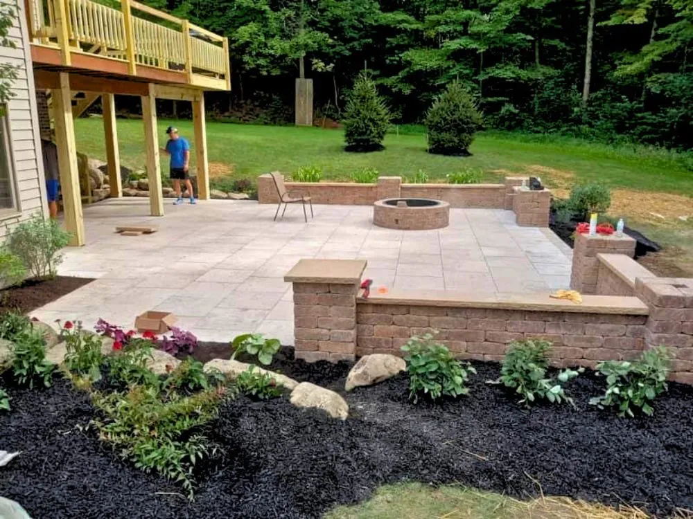 Top-rated landscaping services experts serving Chardon, OH - Innovative Companies